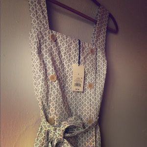 Darling white geometric print dress